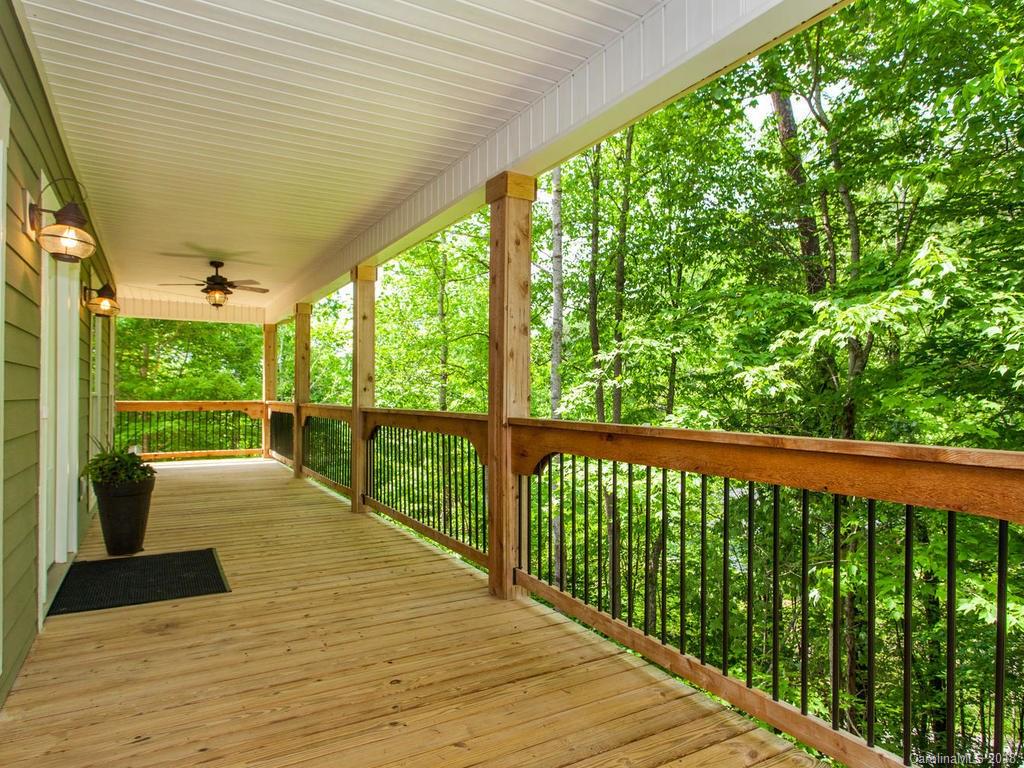72 Vintage Road Candler, NC 28715 - Photo 30 of 36 Gallery Image 30