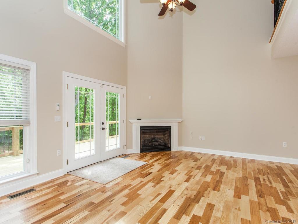 72 Vintage Road Candler, NC 28715 - Photo 5 of 36 Gallery Image 5