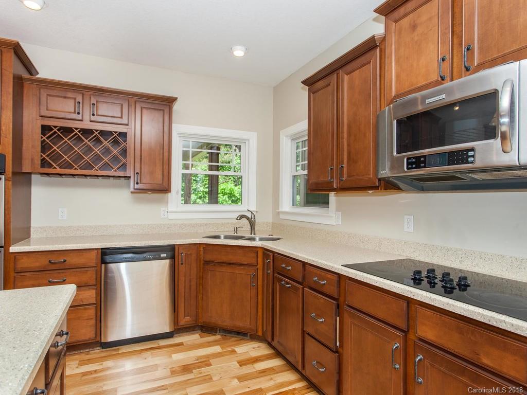 72 Vintage Road Candler, NC 28715 - Photo 9 of 36 Gallery Image 9