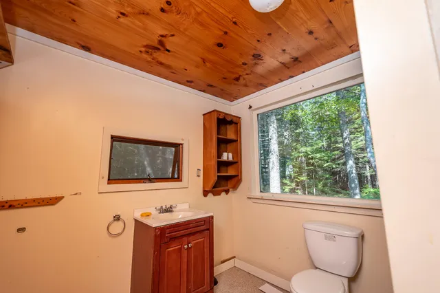 $250,000 | 14 Pinkie Lane, Southport, ME 04576