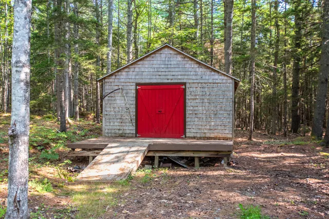 $250,000 | 14 Pinkie Lane, Southport, ME 04576