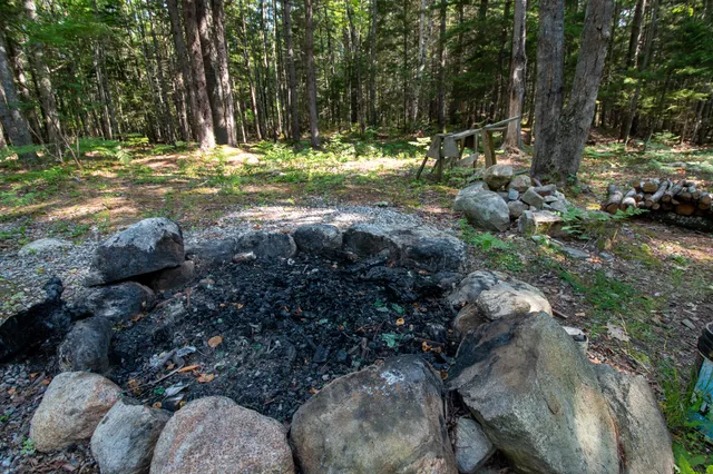 $250,000 | 14 Pinkie Lane, Southport, ME 04576