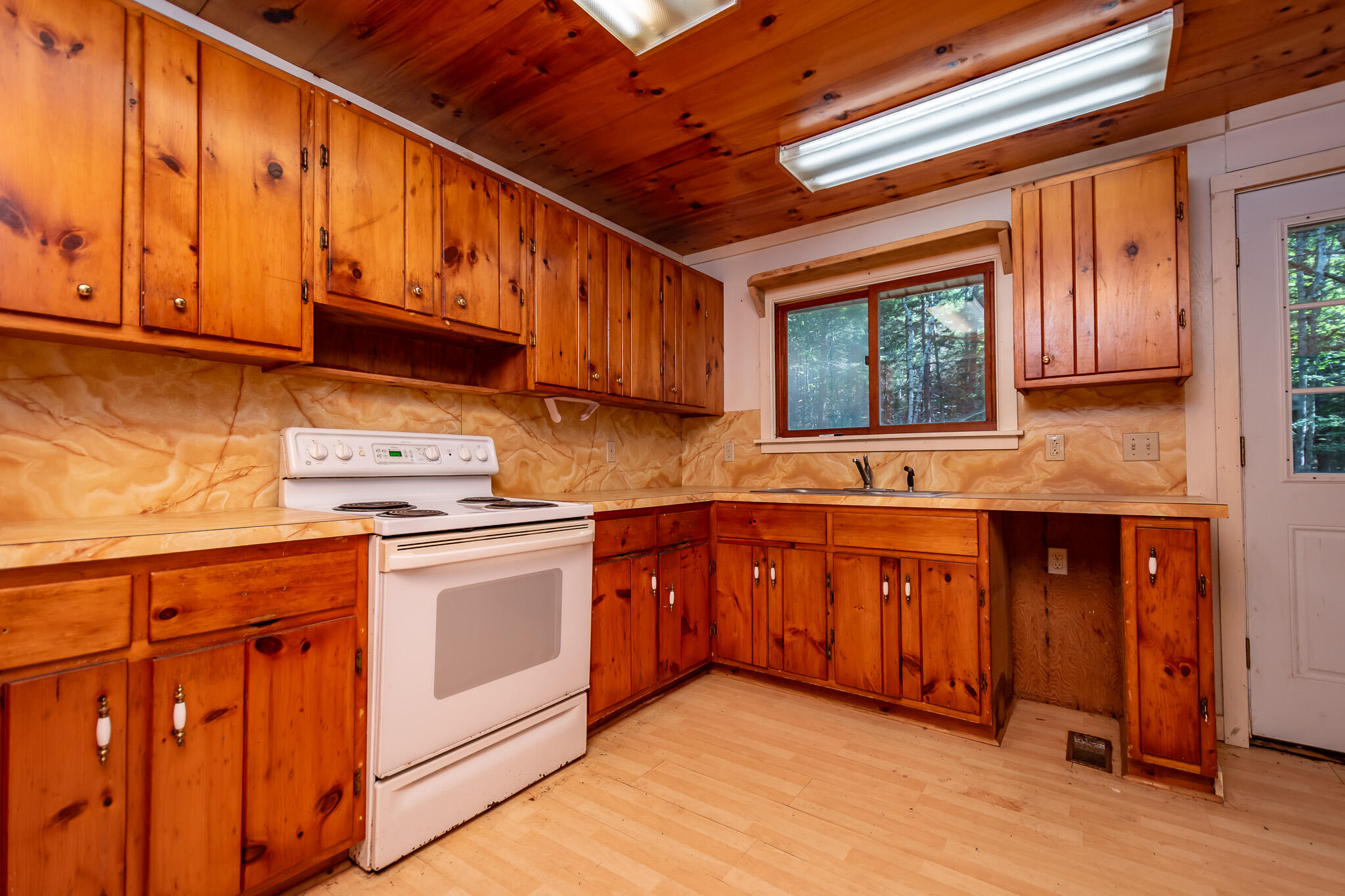 14 Pinkie Lane Southport, ME 04576 - Photo 5 of 69 DSC_0081