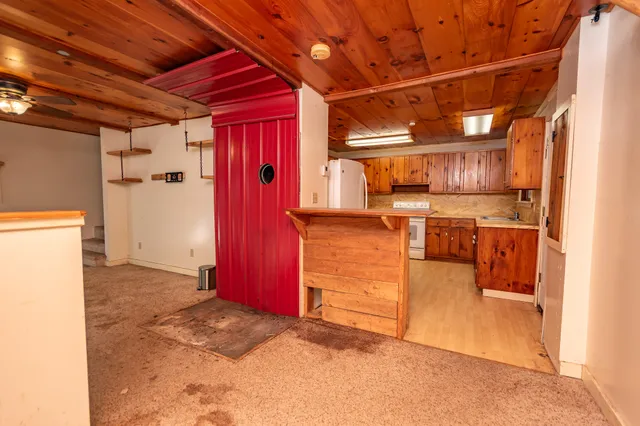 $250,000 | 14 Pinkie Lane, Southport, ME 04576