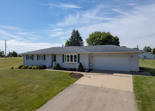 $189,900 | 710 1st Avenue, Fulton, IL 61252