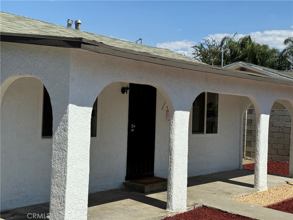 5263 35th Street Jurupa Valley, CA 92509 - Photo 5 of 19 a front view of a house