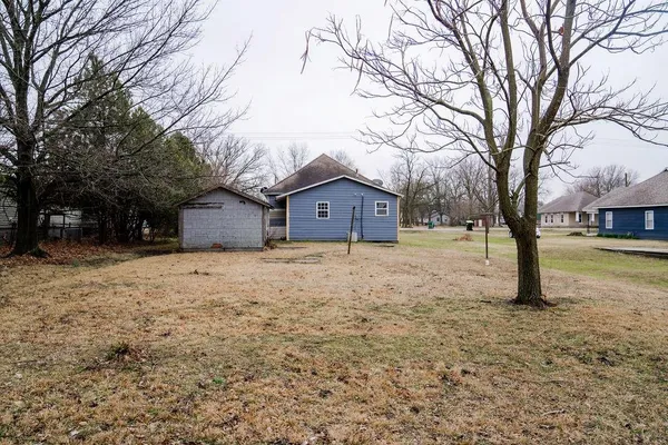 $55,000 | 708 East Antelope Street, Girard, KS 66743