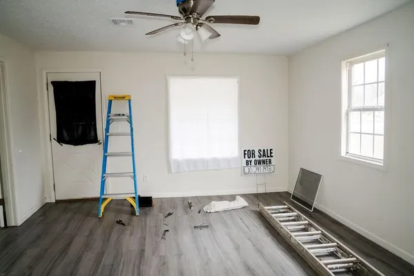 $55,000 | 708 East Antelope Street, Girard, KS 66743