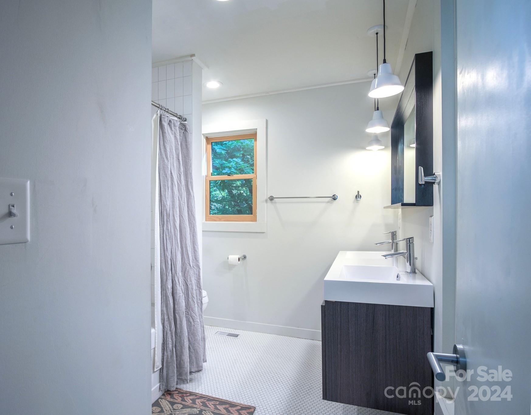 399 Oriole Road Brevard, NC 28712 - Photo 17 of 45 Gallery Image 17