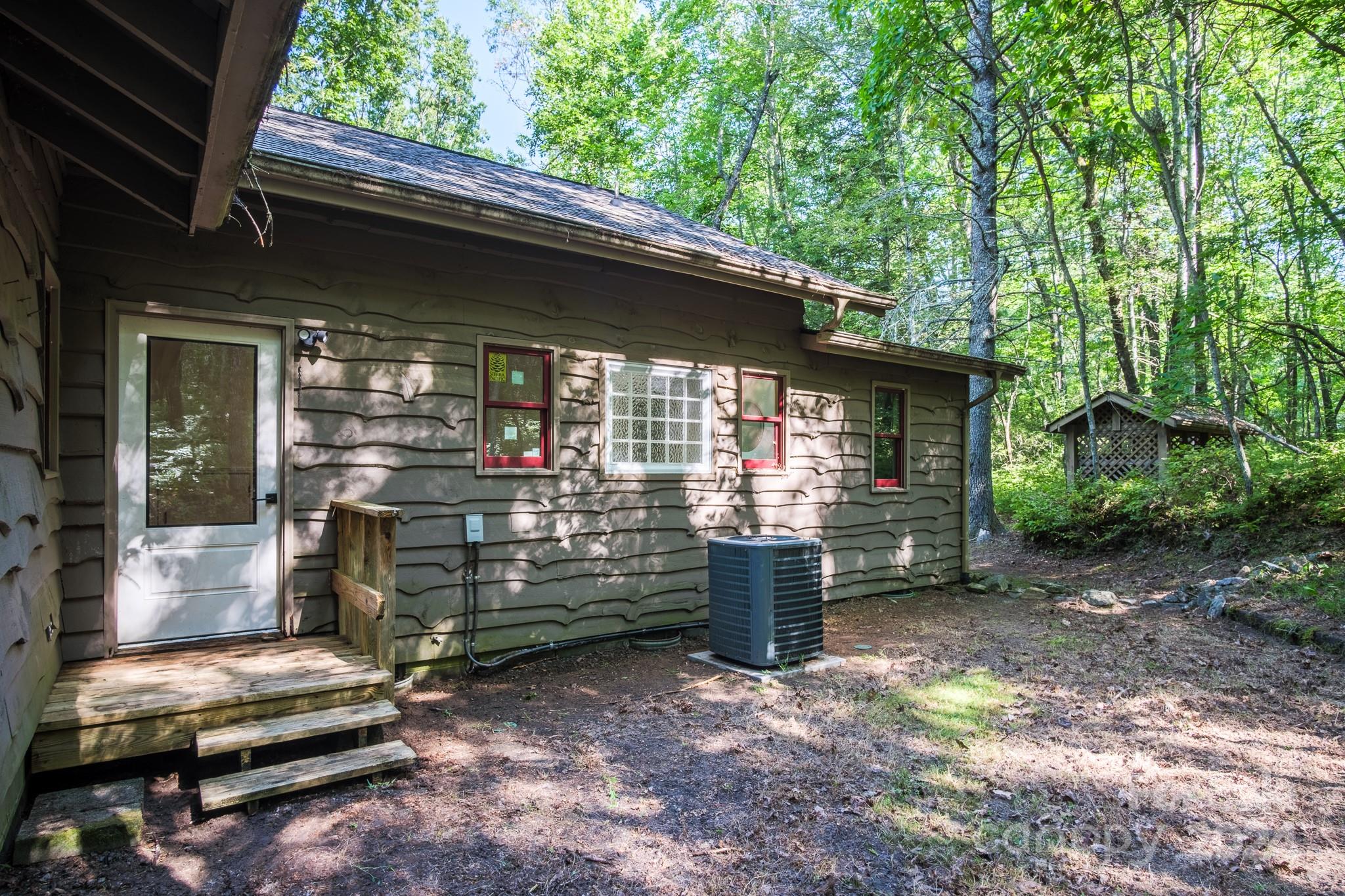 399 Oriole Road Brevard, NC 28712 - Photo 37 of 45 Gallery Image 37