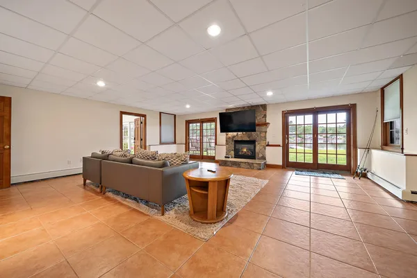 $6,500 | 20 Gillis Terrace, Salem, NH 03079