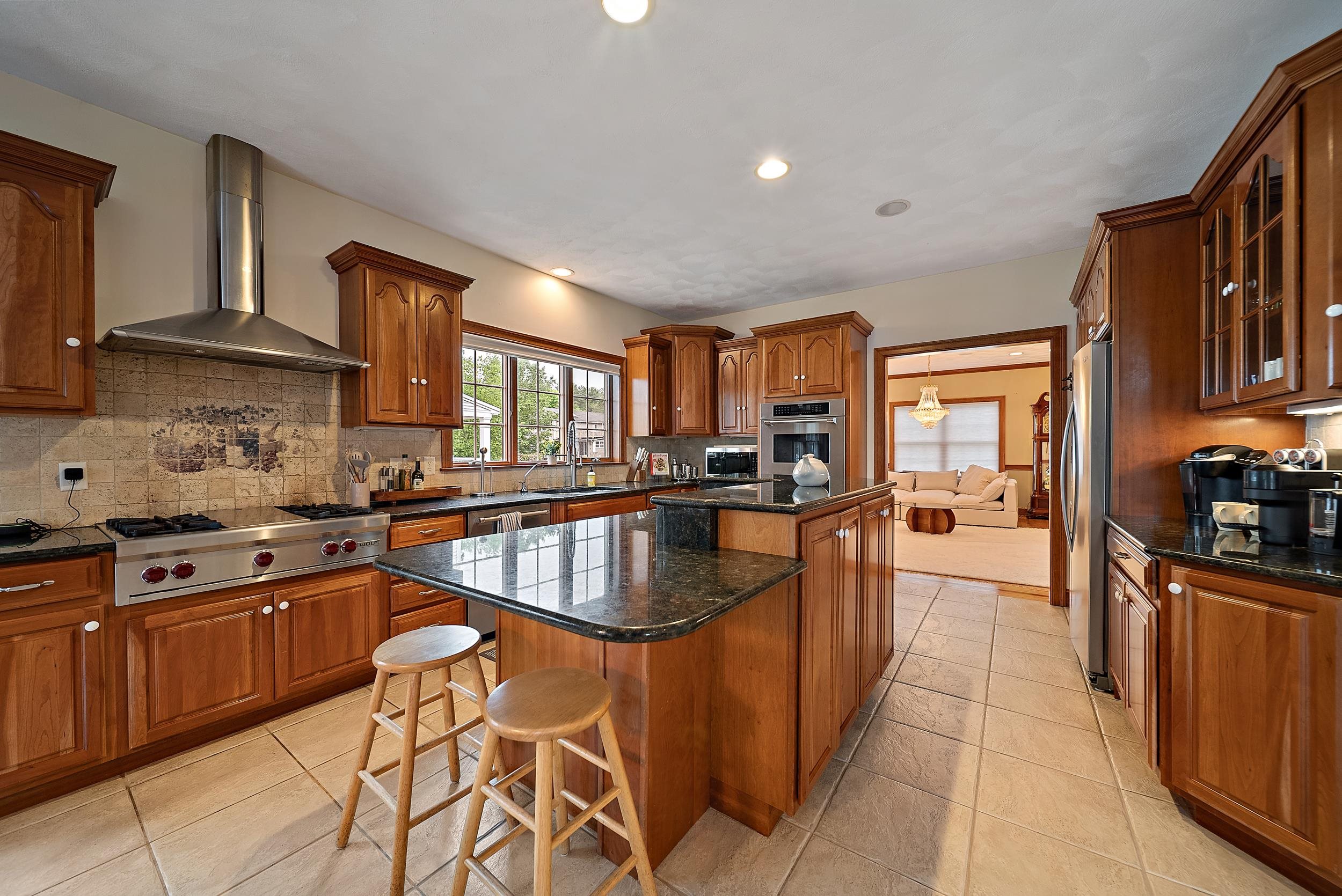 20 Gillis Terrace Salem, NH 03079 - Photo 6 of 32