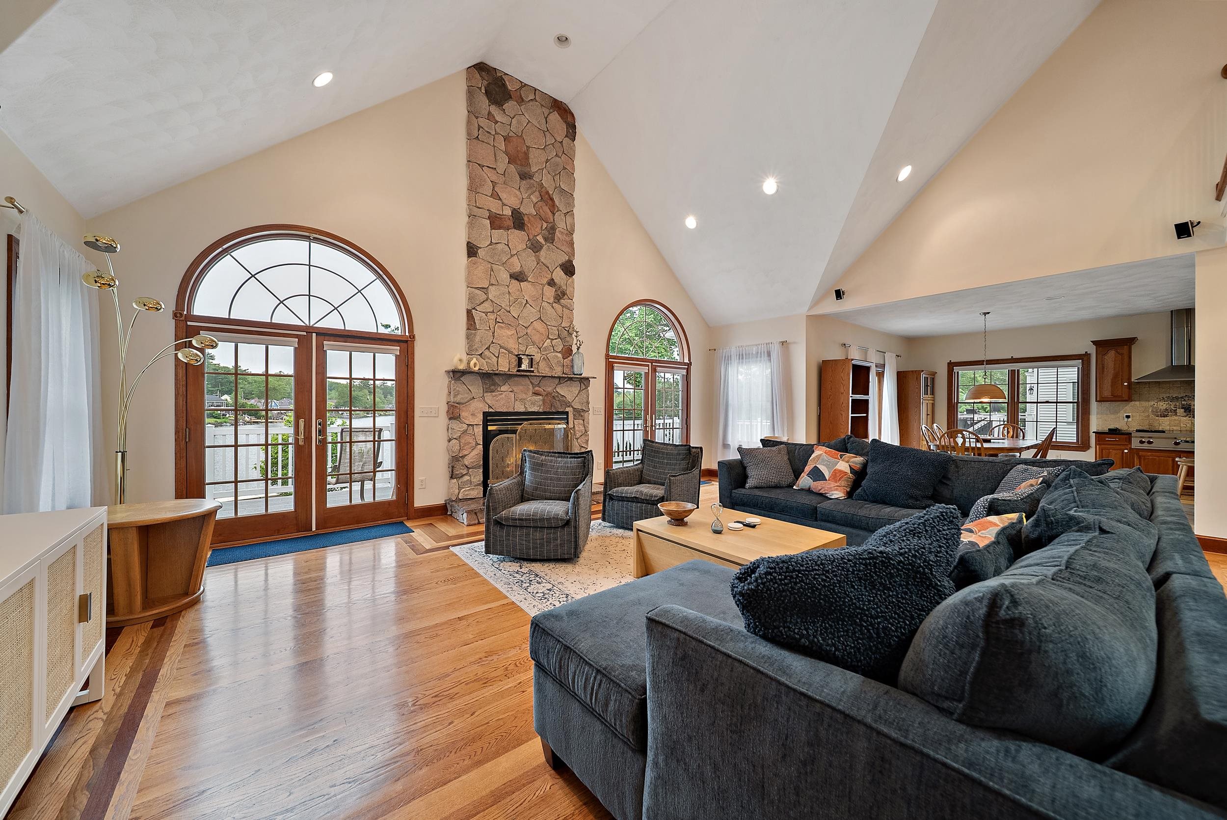 20 Gillis Terrace Salem, NH 03079 - Photo 9 of 32