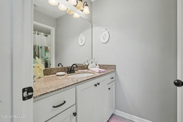 $450,000 | 5035 Wethersfield Boulevard, Olive Branch, MS 38654