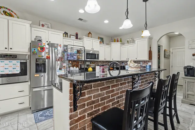 $450,000 | 5035 Wethersfield Boulevard, Olive Branch, MS 38654