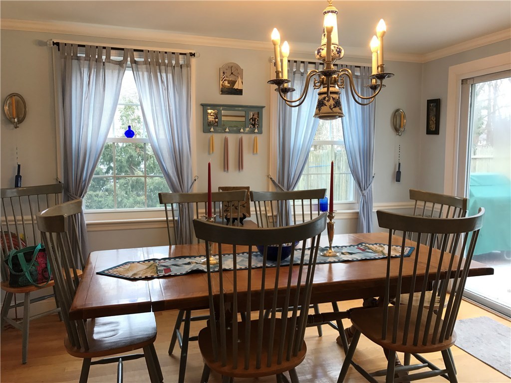 7 Surrey Road Barrington, RI 02806 - Photo 6 of 22