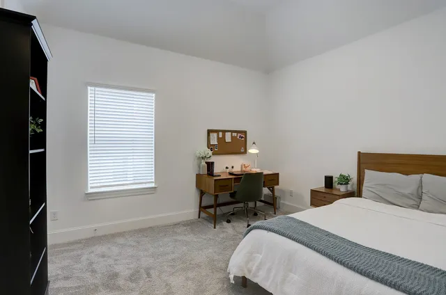 $3,500 | 2512 Hollister Road, Houston, TX 77080