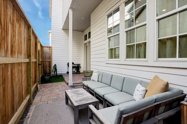 $3,500 | 2512 Hollister Road, Houston, TX 77080