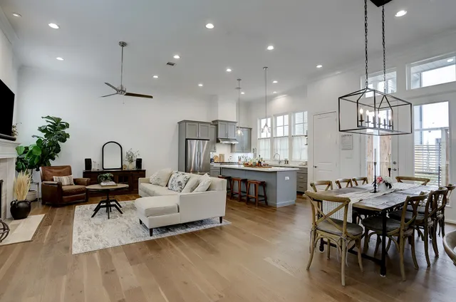 $3,500 | 2512 Hollister Road, Houston, TX 77080