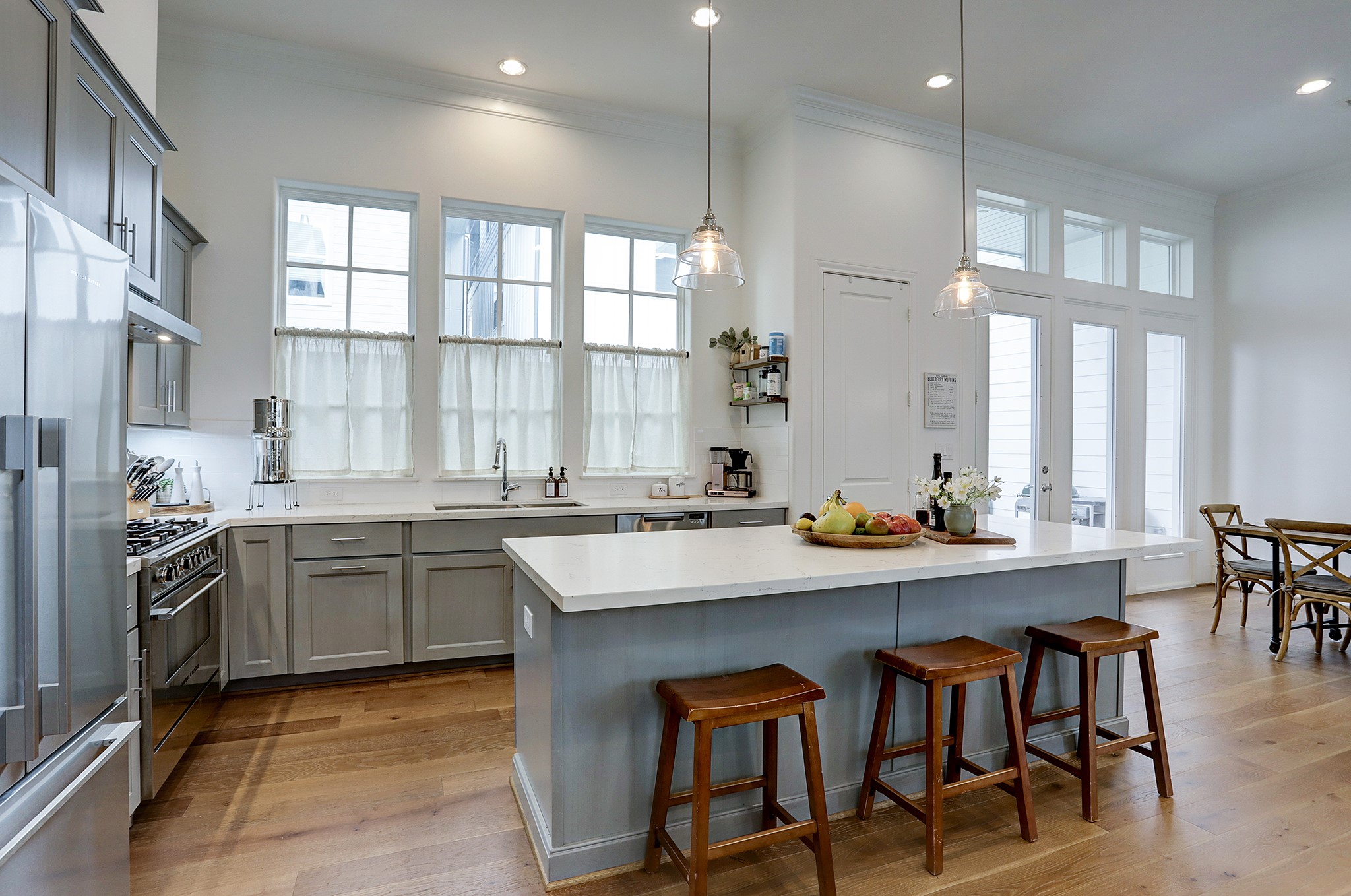 2512 Hollister Road Houston, TX 77080 - Photo 9 of 41 So many windows in this part of the house