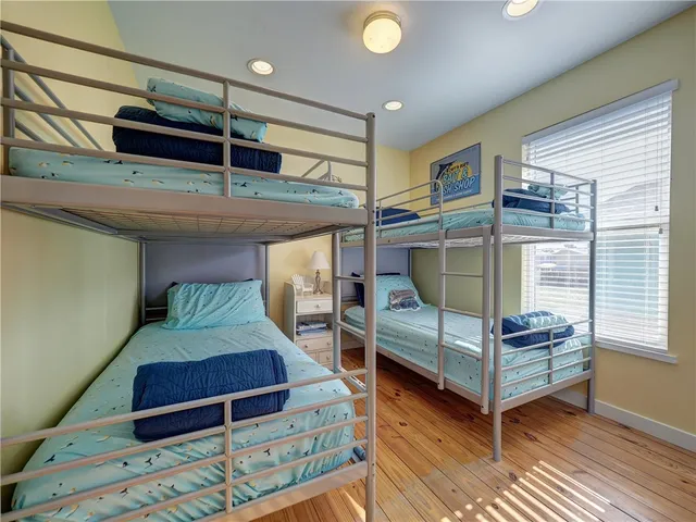 $584,900 | 2606 Eleventh Street, Unit 21, Port Aransas, TX 78373