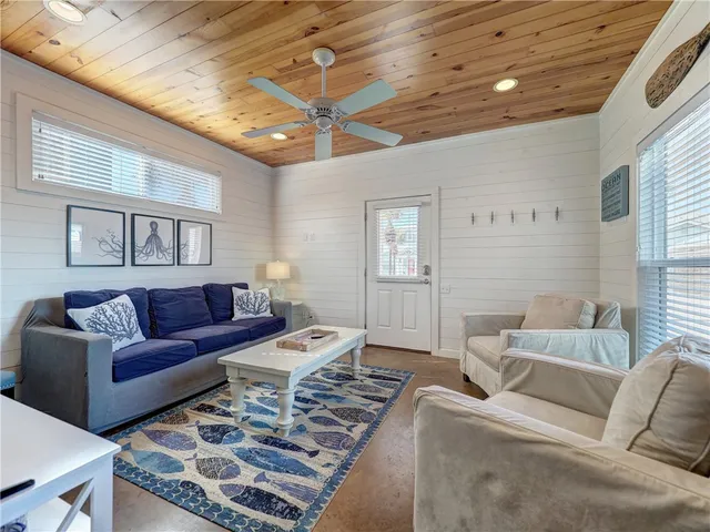 $584,900 | 2606 Eleventh Street, Unit 21, Port Aransas, TX 78373