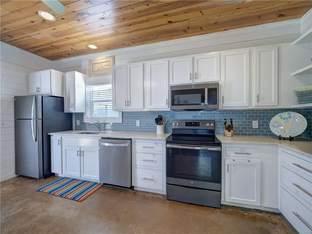 $584,900 | 2606 Eleventh Street, Unit 21, Port Aransas, TX 78373