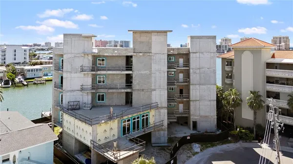 $1,894,300 | 211 Skiff Point, Unit 4B, Clearwater, FL 33767