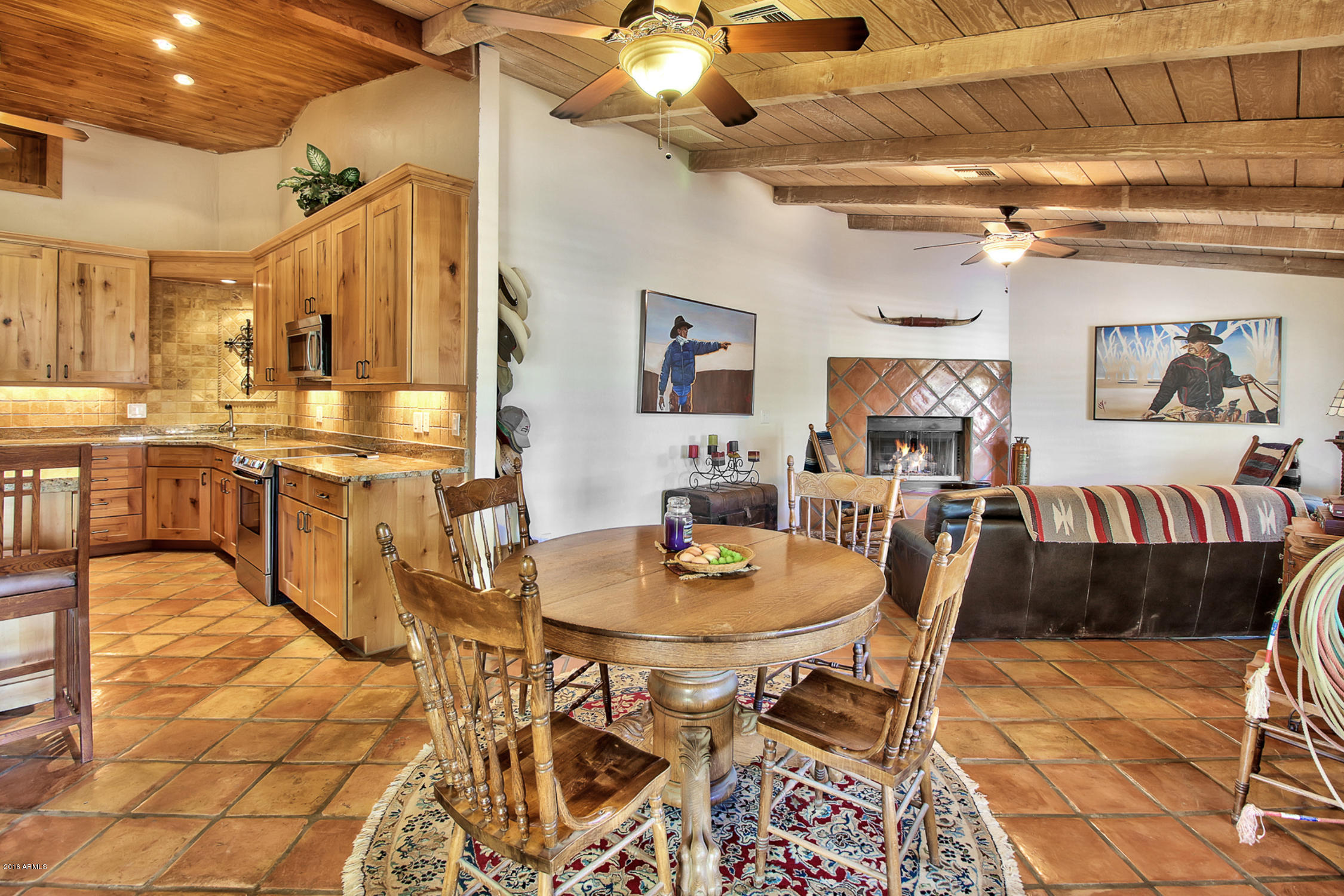 1112 East Maddock Road Phoenix, AZ 85086 - Photo 12 of 53 b Kitchen_2