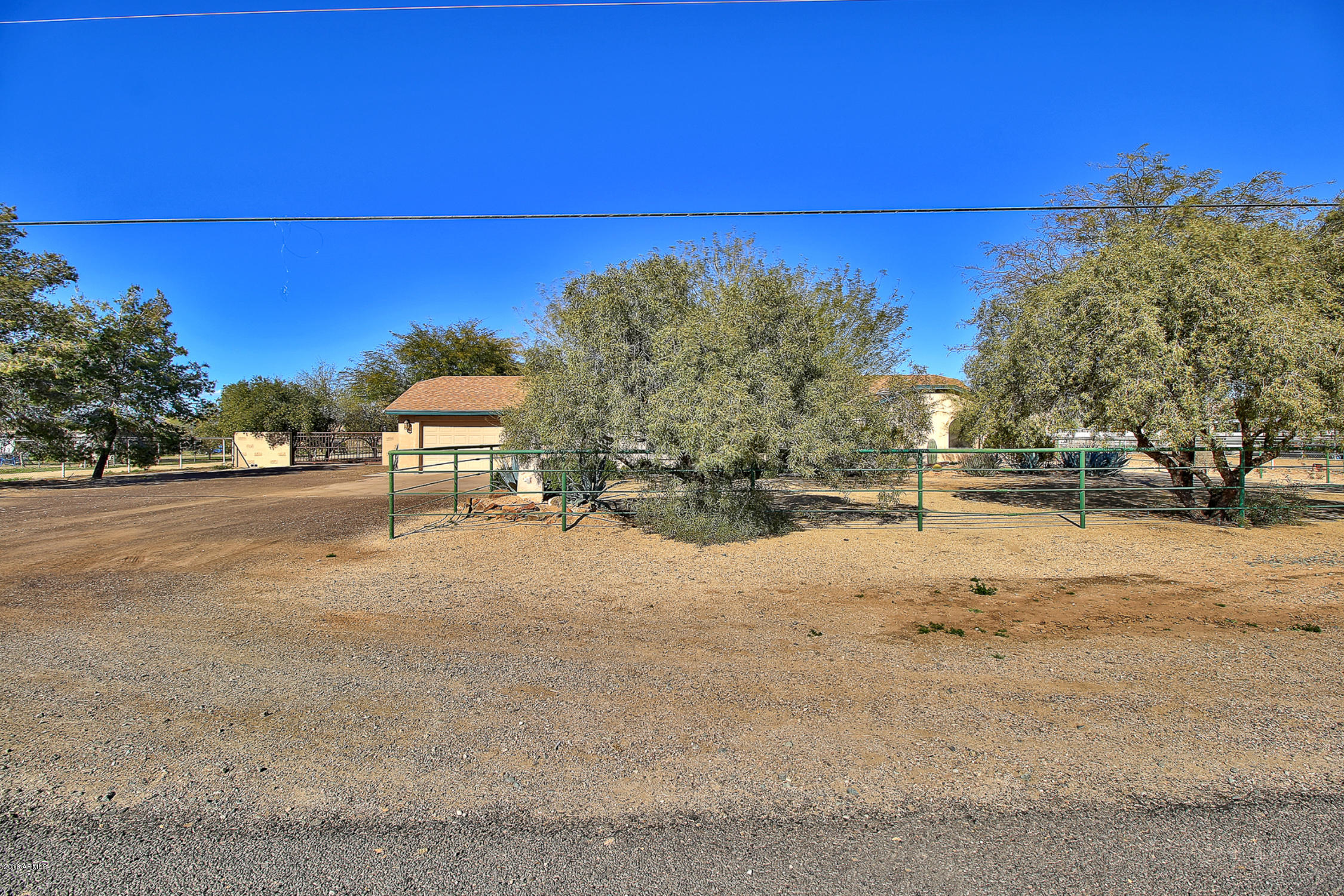 1112 East Maddock Road Phoenix, AZ 85086 - Photo 26 of 53 z Front_of_Home_2