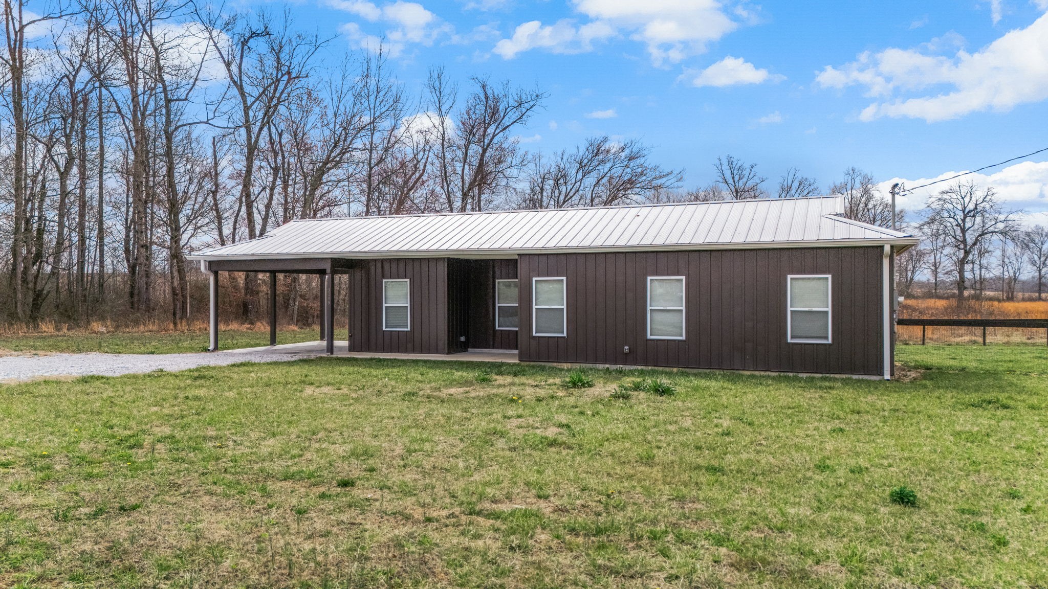 3145 Gnat Hill Road Manchester, TN 37355 - Photo 3 of 38 a view of a house with a yard