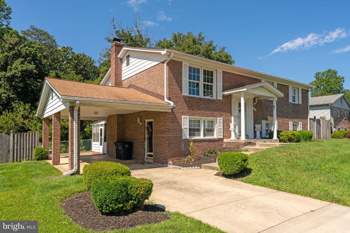 8703 Canberra Drive Clinton, MD 20735 - Photo 2 of 38