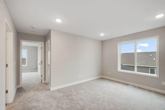 $489,900 | 1549 Creekwood Drive, New Richmond, WI 54017