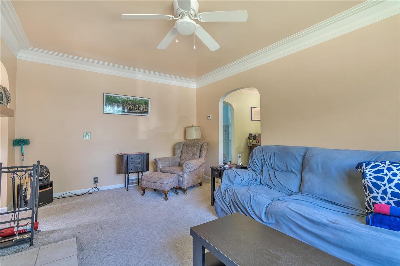 4225 Branch Road Flint, MI 48506 - Photo 9 of 68 50078151-8.JPG