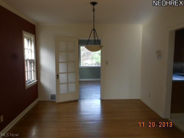 3945 Northampton Road Cleveland Heights, OH 44121 - Photo 4 of 21