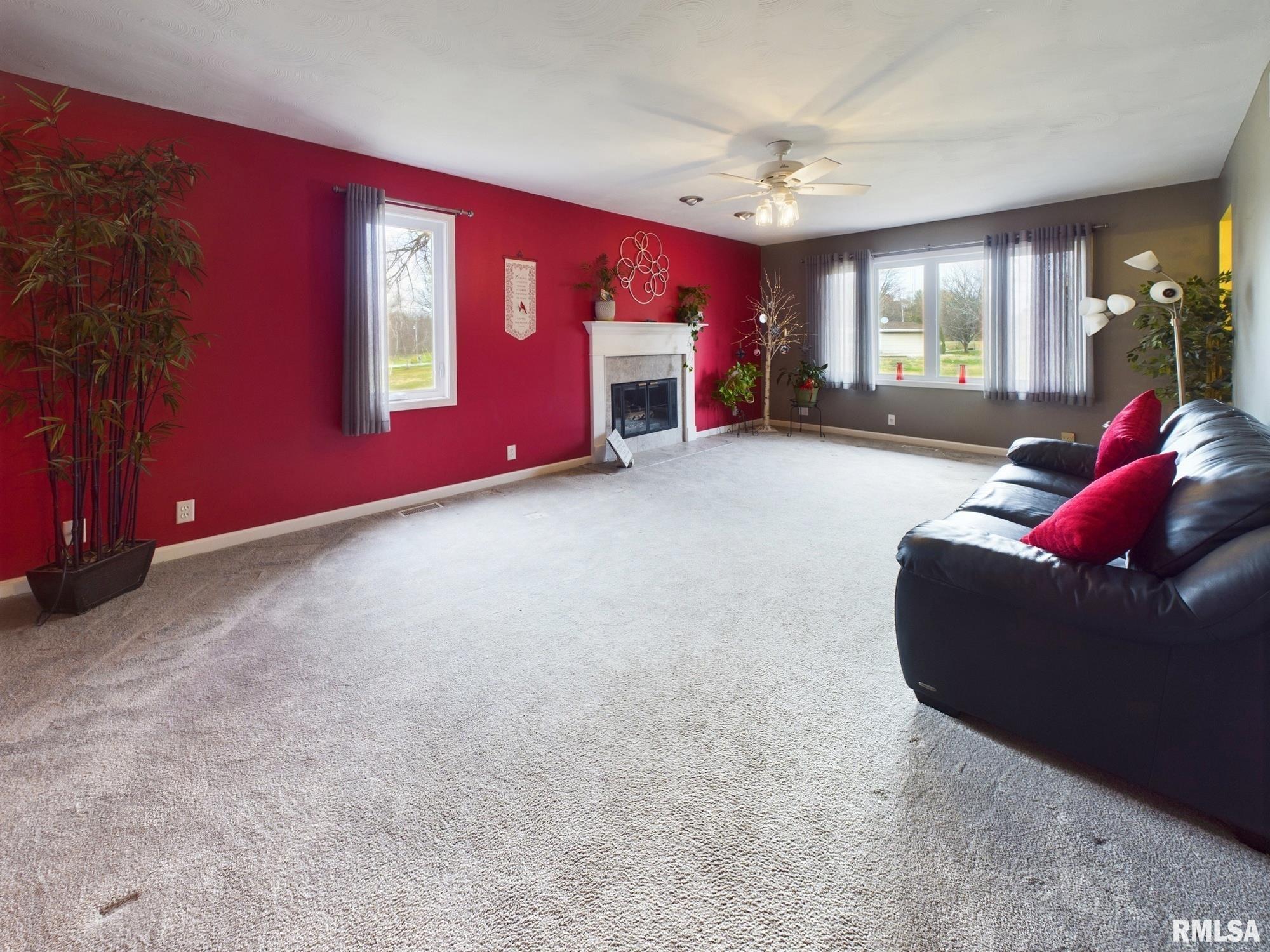 7936 Gooseberry Lane Springfield, IL 62707 - Photo 2 of 26 Gallery Image 2