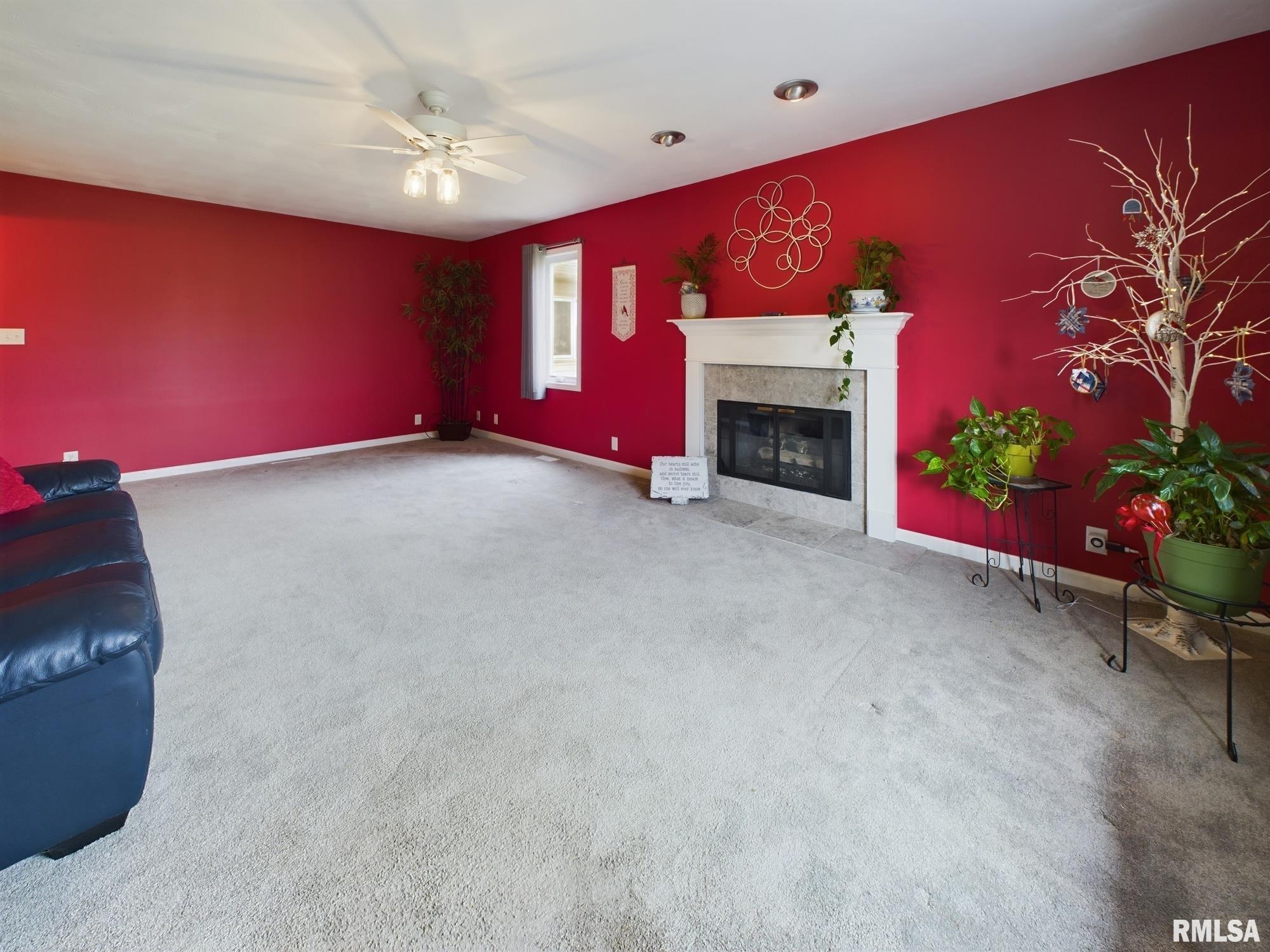 7936 Gooseberry Lane Springfield, IL 62707 - Photo 3 of 26 Gallery Image 3