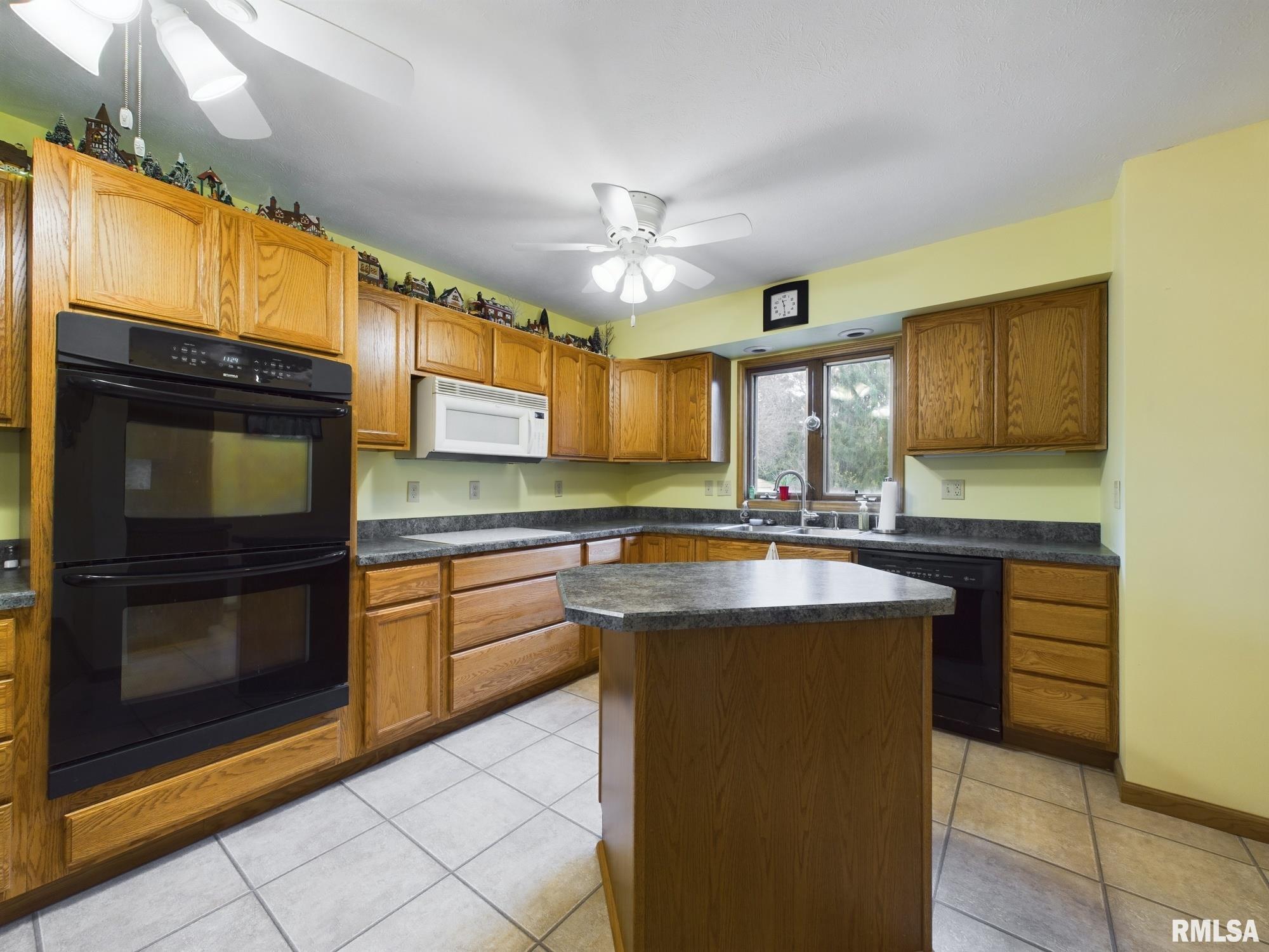 7936 Gooseberry Lane Springfield, IL 62707 - Photo 6 of 26 Gallery Image 6