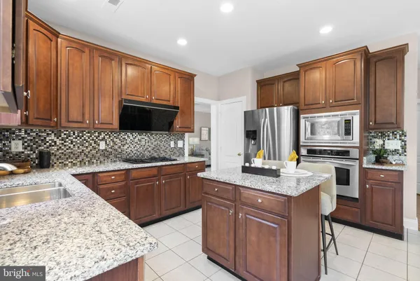 $900,000 | 14128 Bear Creek Drive, Boyds, MD 20841
