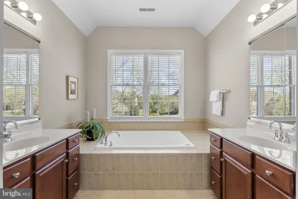 $900,000 | 14128 Bear Creek Drive, Boyds, MD 20841