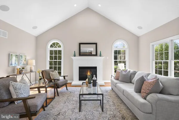 $900,000 | 14128 Bear Creek Drive, Boyds, MD 20841