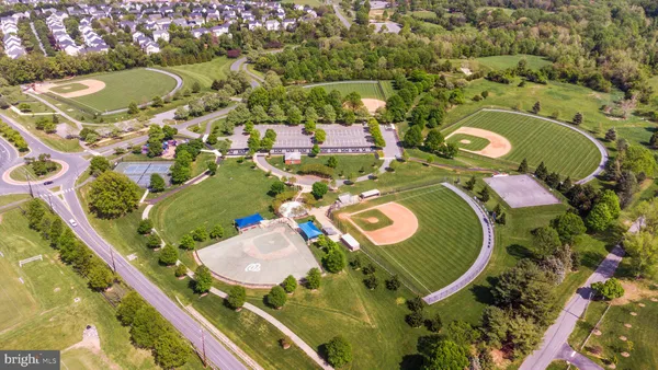 $900,000 | 14128 Bear Creek Drive, Boyds, MD 20841