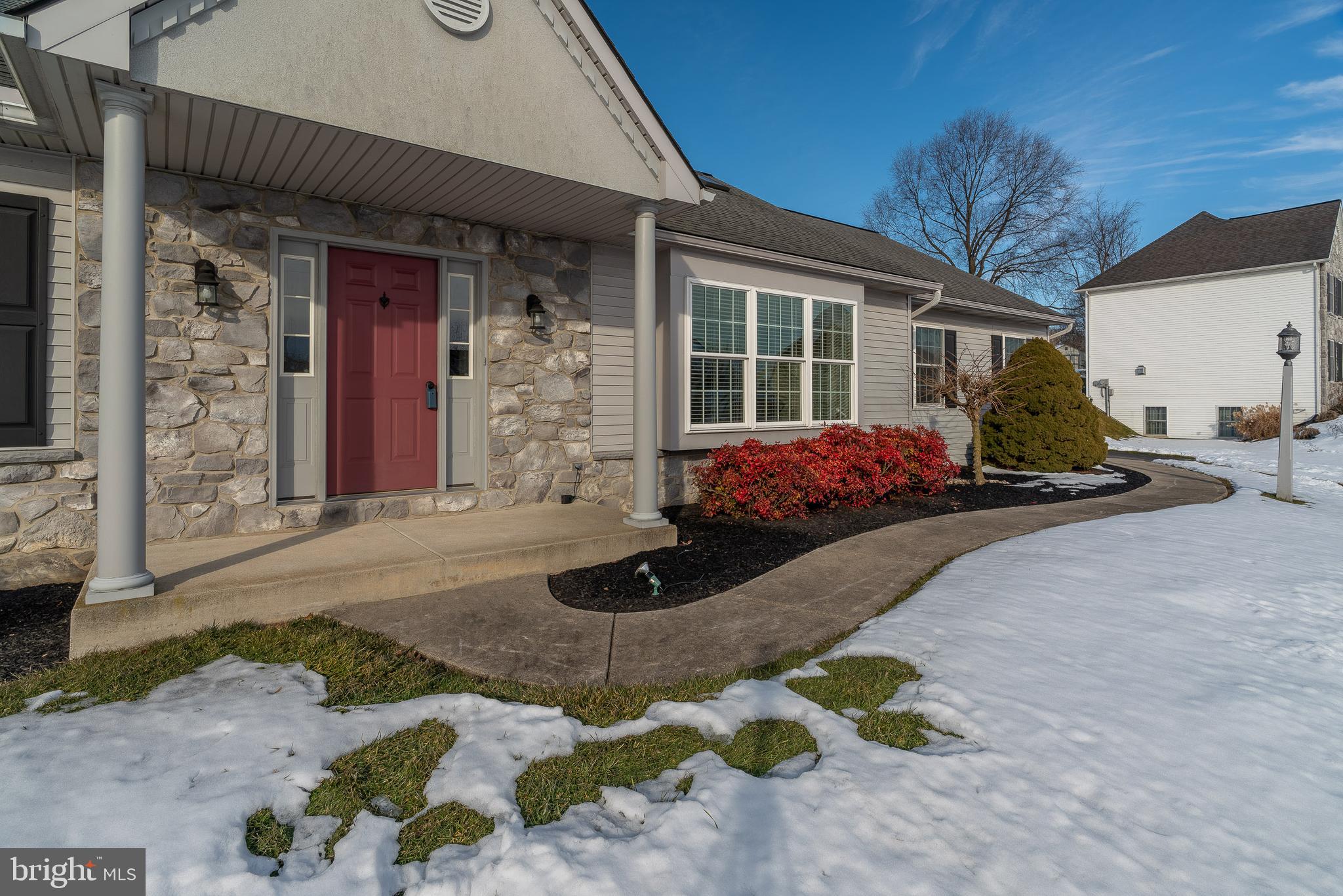 7 Windsor Lane Lititz, PA 17543 - Photo 3 of 33