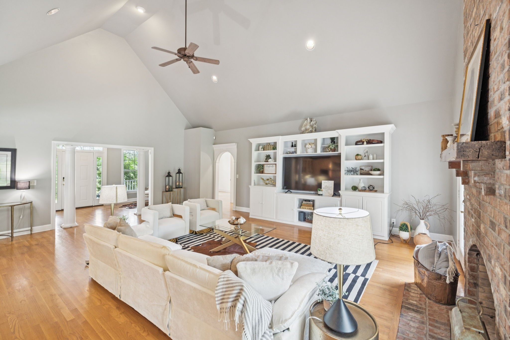 1387 Floyd Road Eagleville, TN 37060 - Photo 21 of 100 a living room with furniture and a flat screen tv