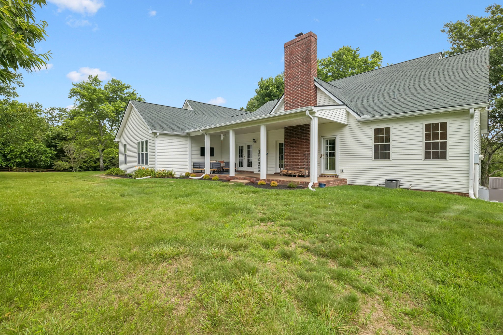 1387 Floyd Road Eagleville, TN 37060 - Photo 64 of 100 a front view of house with yard and green space