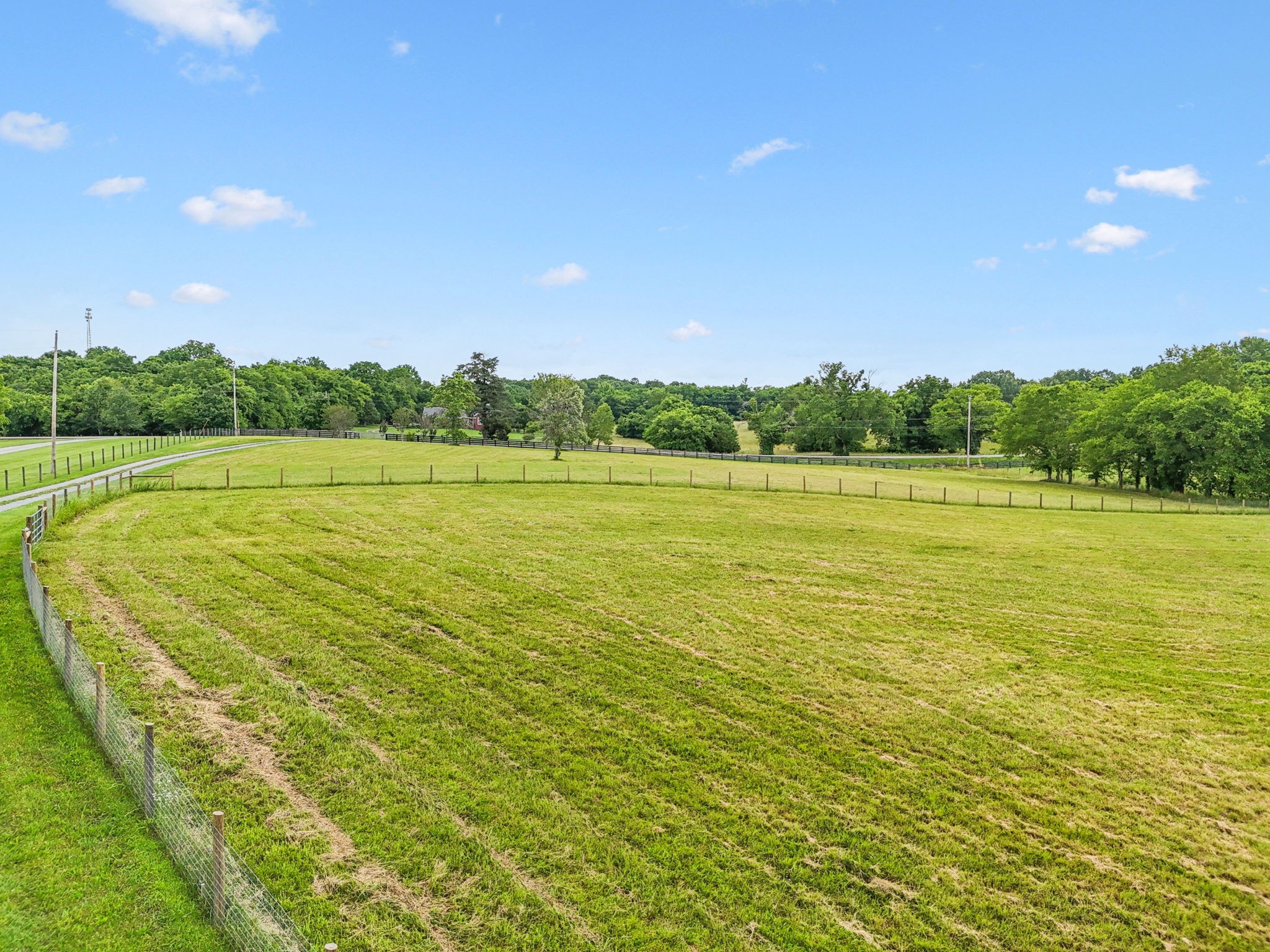 1387 Floyd Road Eagleville, TN 37060 - Photo 71 of 100 a view of an ocean and beach
