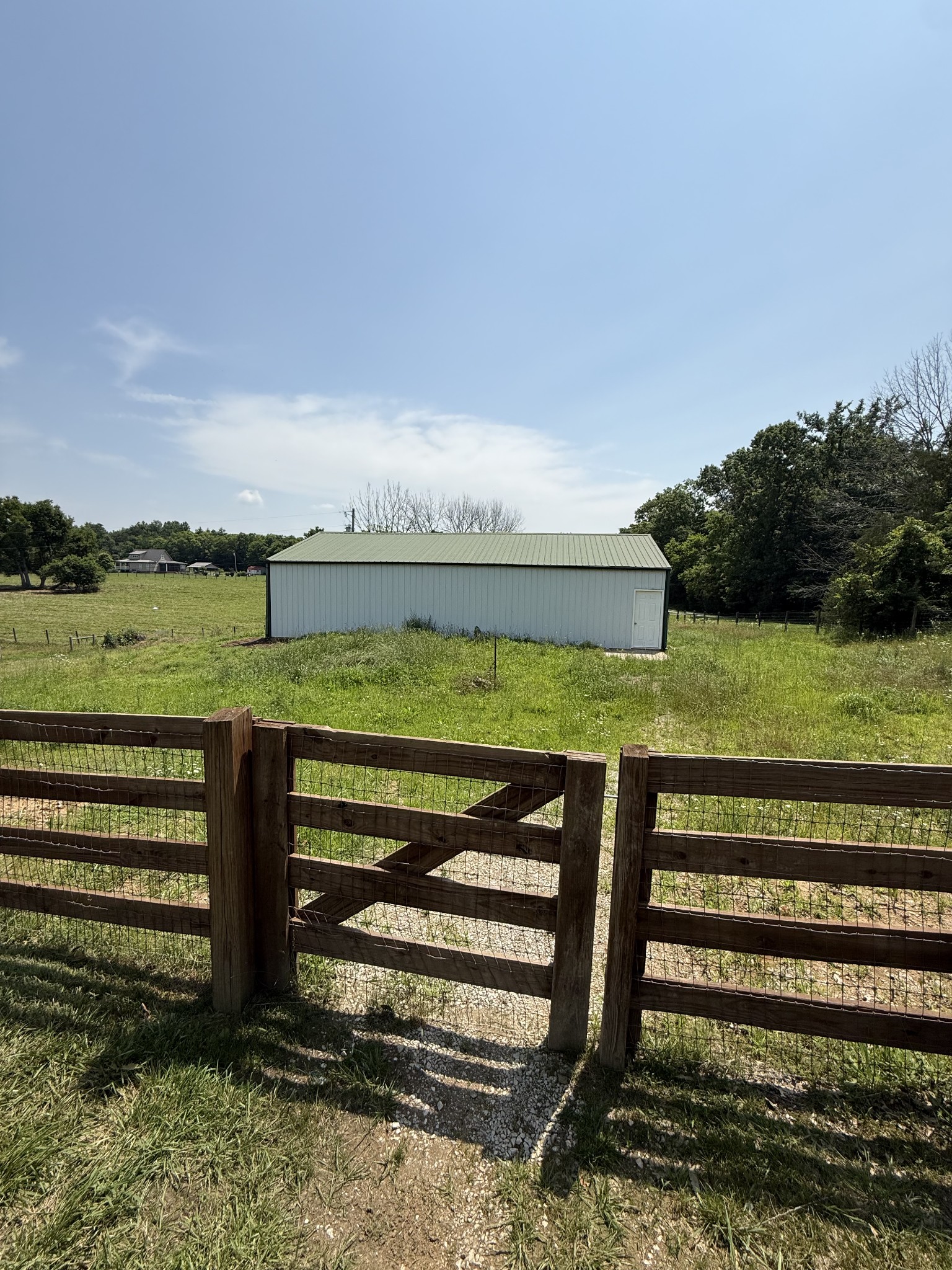 1387 Floyd Road Eagleville, TN 37060 - Photo 83 of 100 a view of a garden with an outdoor space