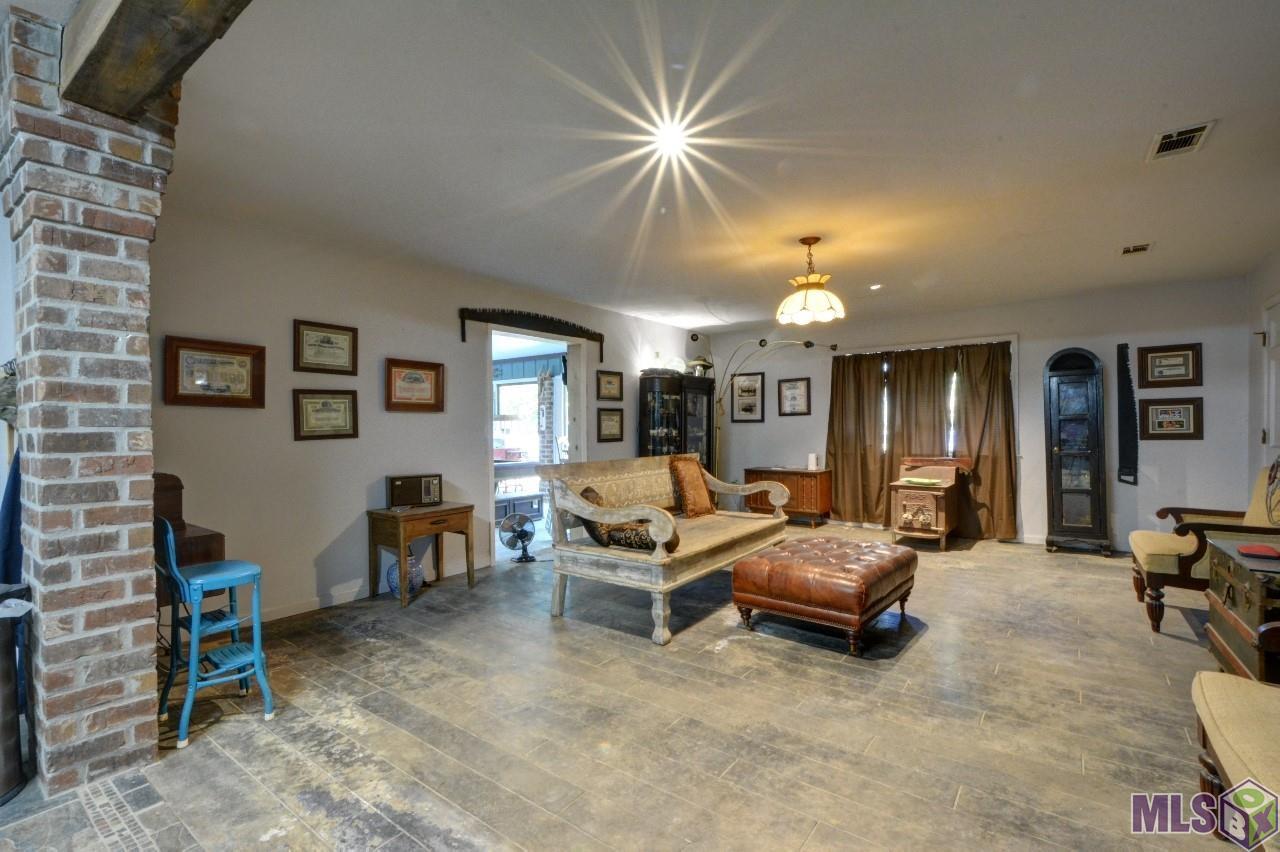 35087 Bend Road Denham Springs, LA 70706 - Photo 8 of 25 Gallery Image 8