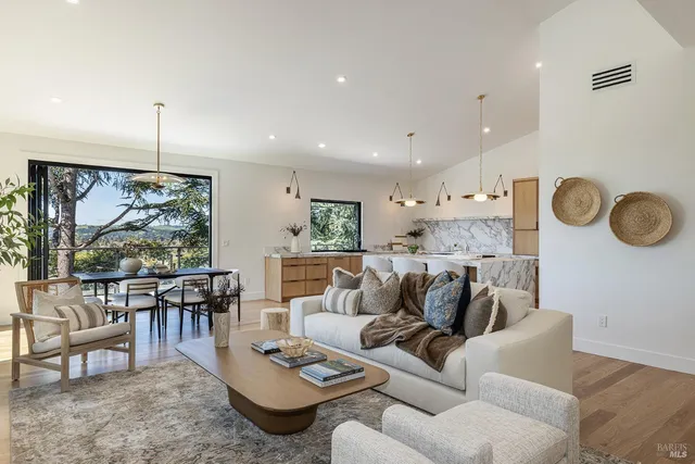 $2,949,000 | 559 East Spring Street, Napa, CA 94559