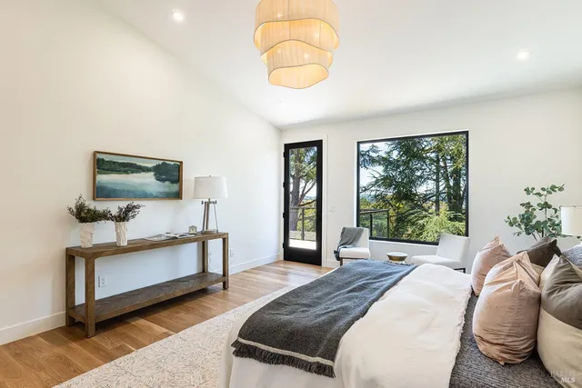 $2,949,000 | 559 East Spring Street, Napa, CA 94559